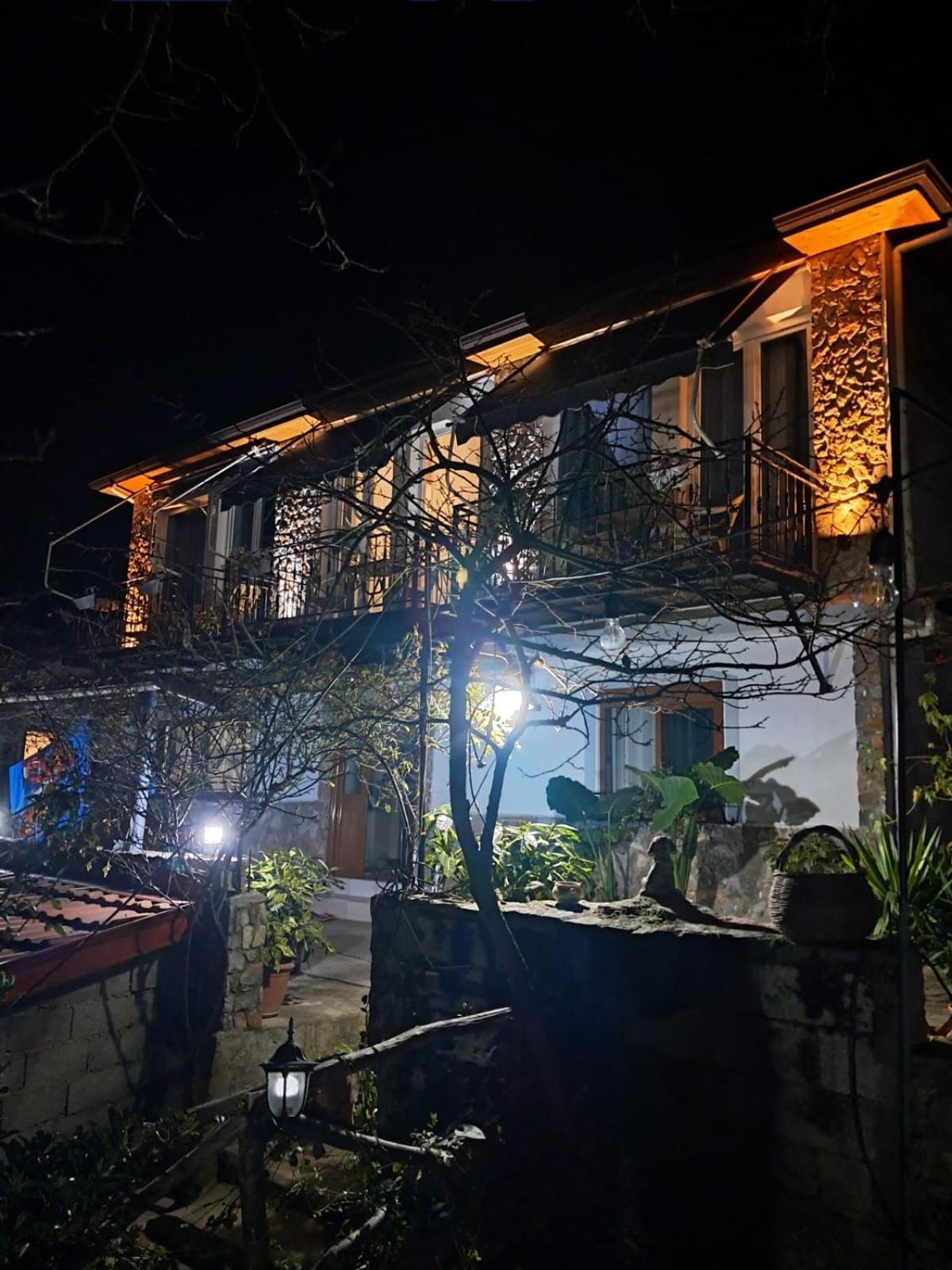 Roleo Guest House Lini Buitenkant foto